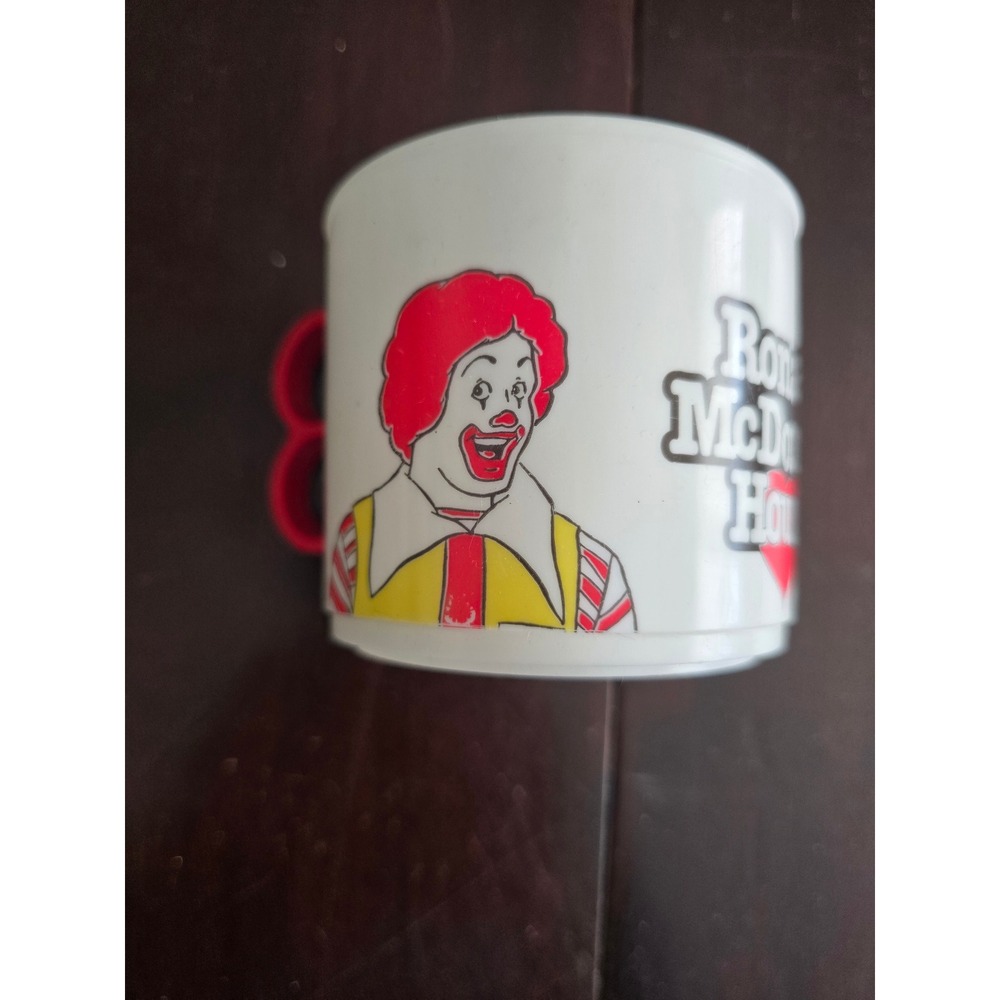 Vintage McDonalds Ronald McDonald House Whirley Plastic Mug Cup Red Handle USA